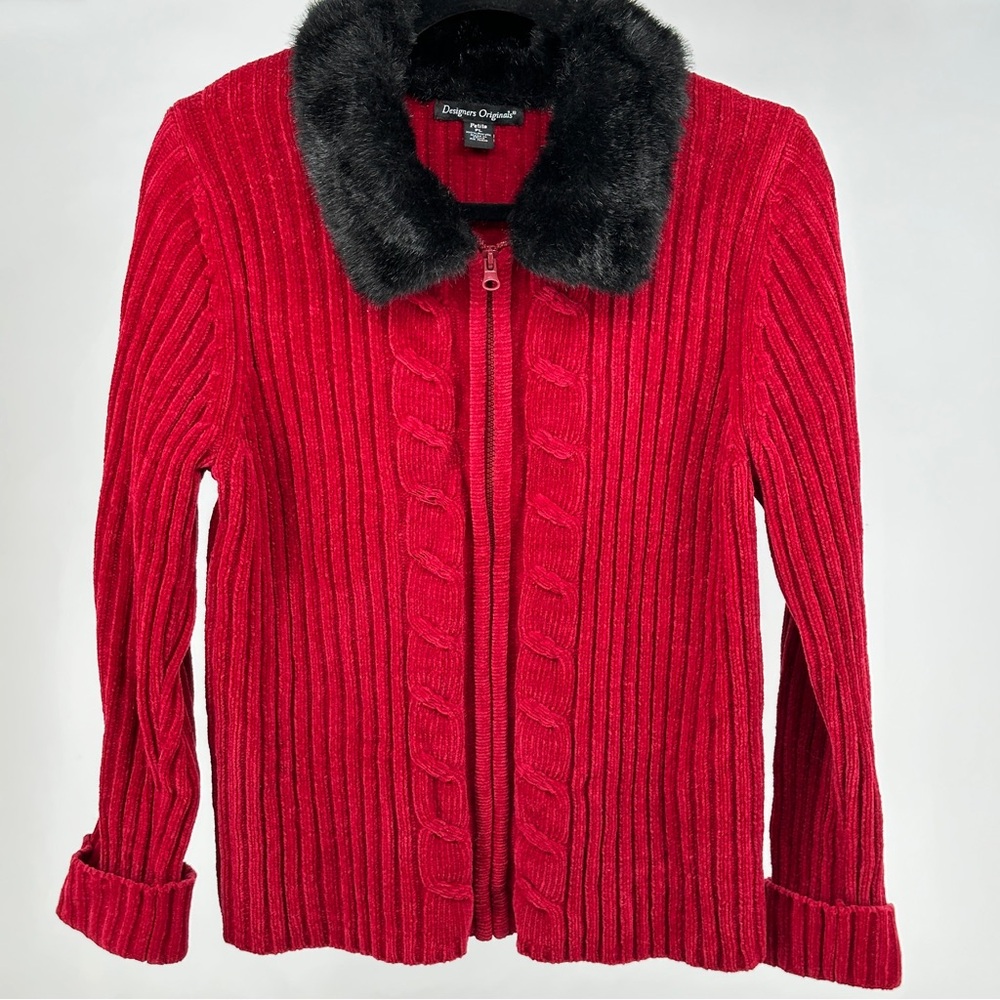 Petite Large‎ Designers Originals Red Cardigan with Black Faux Fur Collar Y2K